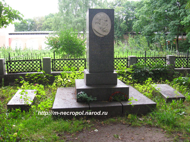 могила Н.Е. Жуковского, фото Двамала, вар. 2009 г.