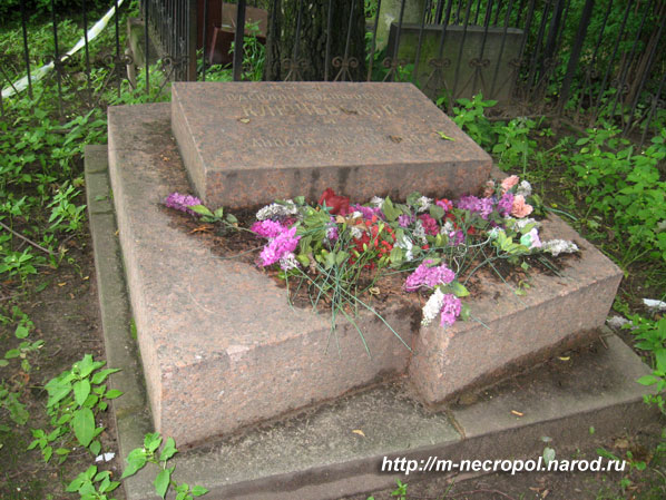 могила В.О. Ключевского, фото Двамала, вариант 2008 г.