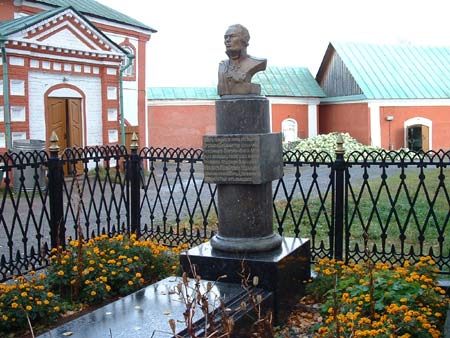 могила Ф.Ф. Ушакова, фото прислал Mercury191